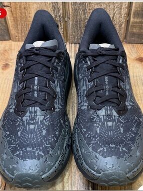 Women's Speedgoat 6 Gtx Shoes In Black/Outer Orbit Size 12 NWT
